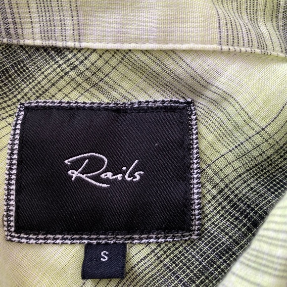 Rails button down top. - Picture 2 of 3